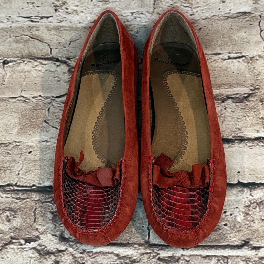 BareTraps Women's Red Irene Leather Flats with Textured Detail